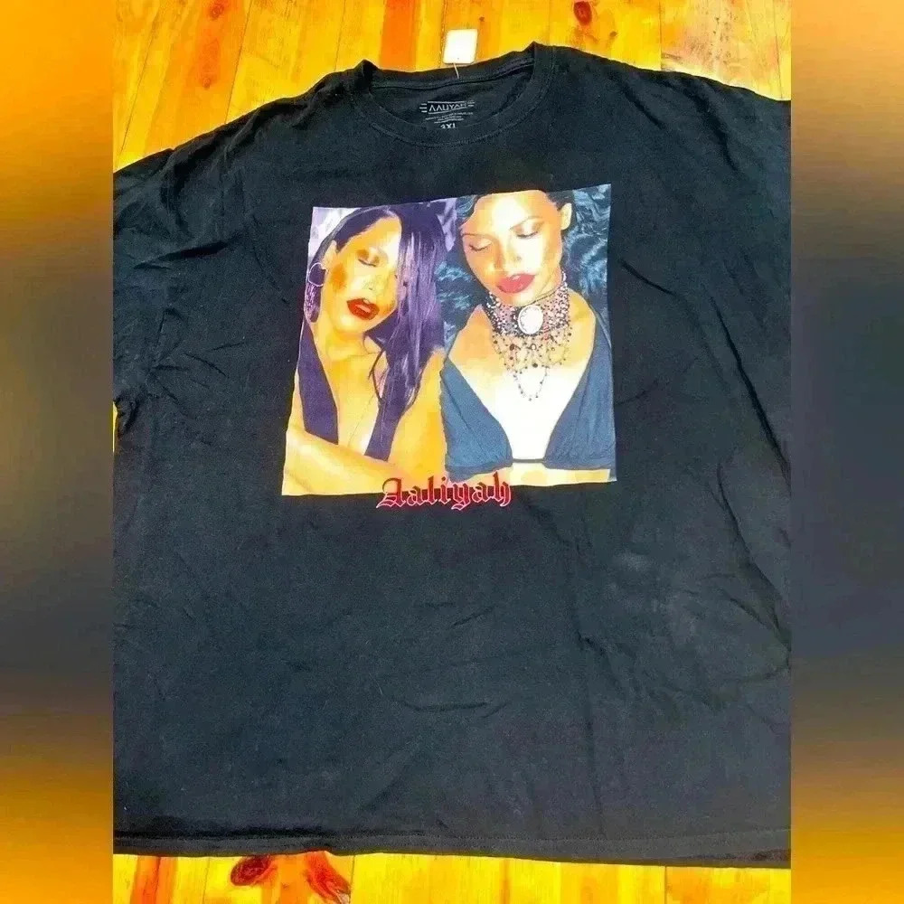 Aaliyah. Band tee t-shirt plus size R&B singer memorial